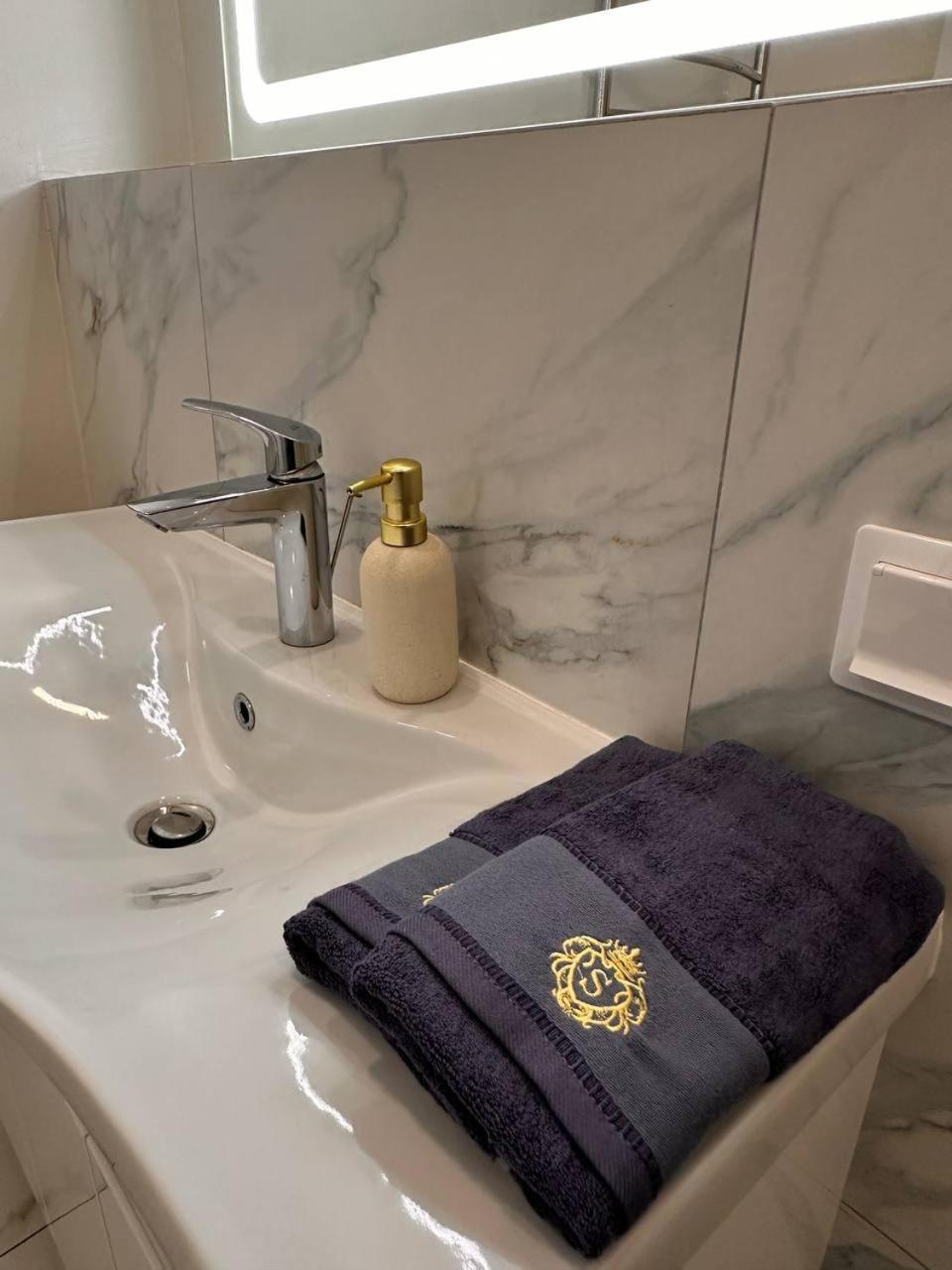 Park House Apartman Poljanicja Kültér fotó